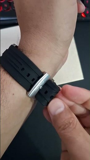 Titanium Dive Watch That Feels Weightless (300m Test)