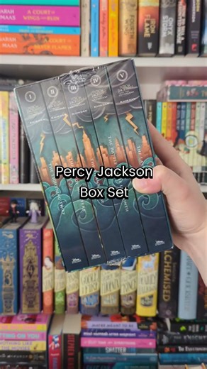 Here's my (very late) book haul of the books I got for Christmas! 📚🐌✨ Have you read any of these? 👀