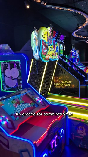 Meet Derry's newest entertainment venue!⛳️🎯🎤 @kaboodlederry has just opened in the city centre and is your 1 stop shop for a class night out. With so much to do, including drinks, food, shuffleboard, karaoke, darts, mini golf and arcade games, you'll never want the night to end. #VisitDerry #Kaboodle #Derry #Londonderry #DiscoverNI #ThingsToDo #FillYourHeartWithIreland #EmbraceAGiantSpirit | Visit Derry