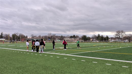 WATCH: Des Moines East girls flag football team runs through practice