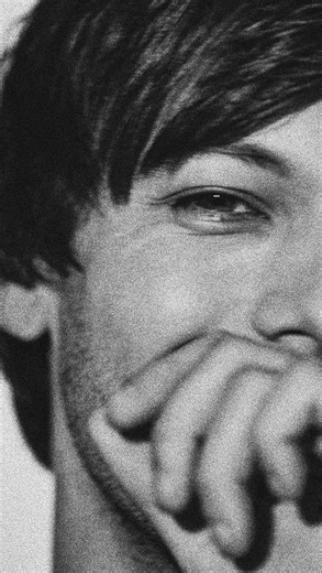 AURÉLIA on Instagram: "He deserves so much and more. ~~~ Intro creds: @izusmissingarms ~~~ Scp: zaynsweekndsps ~~~ #aureliacollins #onedirection #directioner #louistomlinson #louies"