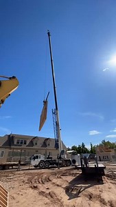 Ever seen eight homes built in a matter of hours? We pre-built every wall, roof, and floor in our factory. Then delivered them to site like a giant 3D puzzle. Today, that empty lot becomes a full-blown neighborhood.⁣ From crane lifts to roof drops, this is panelized construction in motion. It’s fast, it’s precise, and it’s changing how homes get built. ⁣ This is why developers team up with Zip Kit Homes: faster builds = faster returns. Want to see how we built these homes before they hit the job