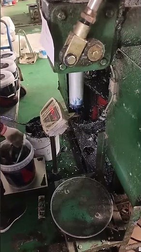 Lubricant oil packing process #easy #smartwork #short