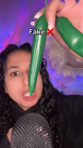 SELALUNASMR on Instagram: "Ok fineeee they’re all real haha 💚❌✅ #asmr #realorfake #asmreatingsounds #asmrsatisfying #asmrvideo"