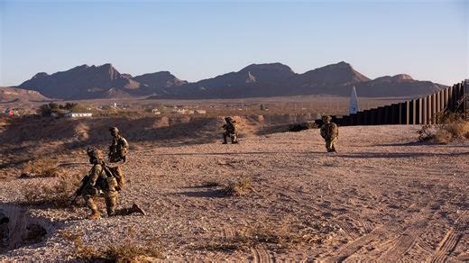 White House memo gives military control over huge sections of US-Mexico border