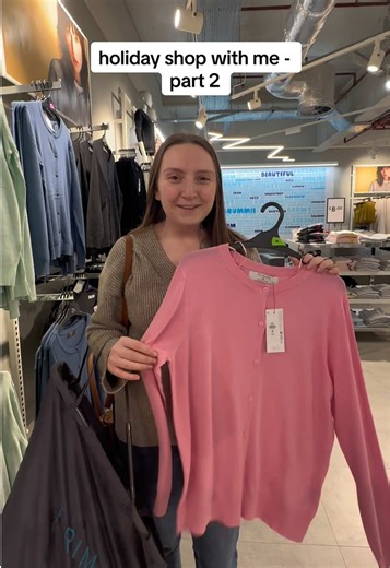 Holiday Shopping With Me - Part 2: Primark, Uniqlo & More!