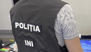 Schema de spălare de bani prin „burse de valori internaționale”. Doi moldoveni au înșelat cu sute de mii de lei cetățeni străini