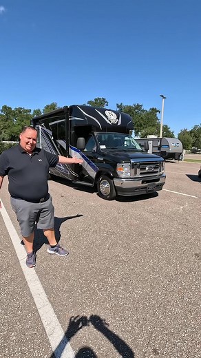 Teeny tiny motorhome thats easy to drive #motorhome #campervan #mattsrvreviews