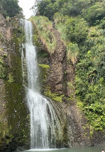 Exploring Kitekite Falls in New Zealand