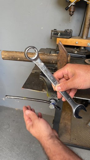 1.5K views | Lever system using a wrench — instant power Simple lever made with a wrench #USA #LeverHack #ToolTip | Experts DIY | Facebook