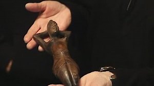 Watch Deadly Possessions Season 1 Episode 4 - Bela Lugosi's Mirror and Charles Manson's TV