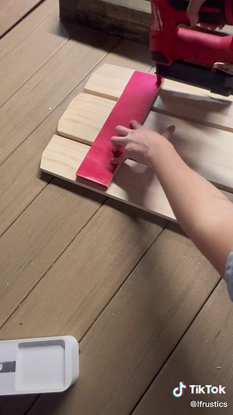 DIY Wooden Sled Tutorial for Winter Decor