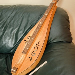 Mountain Dulcimer