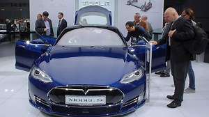 Tesla Autopilot Review