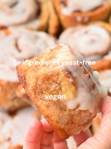 Easy 5-Ingredient Banana Cinnamon Rolls Recipe