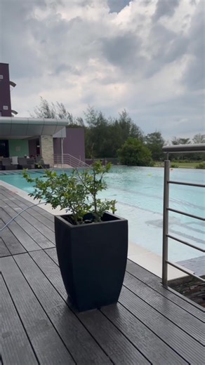 Enjoy a Perfect Pool Day with Us!