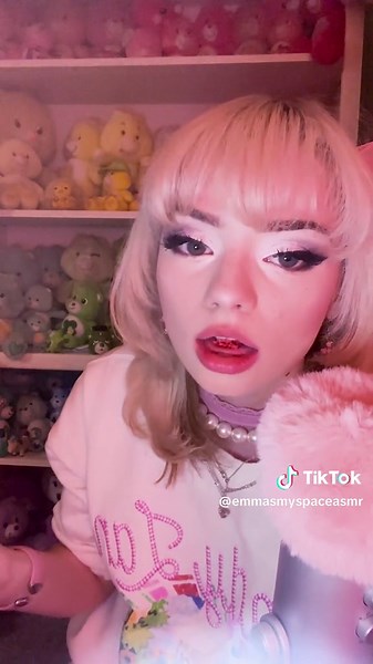 Pop rocks. #asmr #fyp #satisfying #asmrsounds #tingles