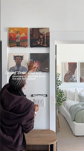 the perfect small apartment record player set-up 🤎 #homedecor