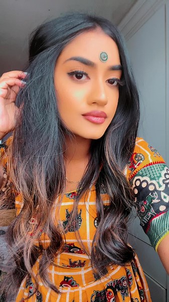 Idk why im being so awkward here😭✋ #tipsyytara