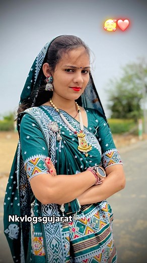 Tari aek smile mate 🥰🤗#nkvlogsgujarat | Nikita Thakor