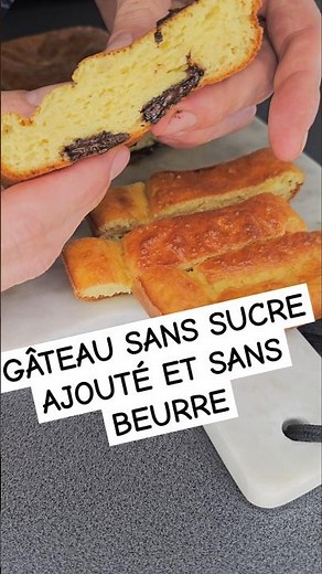Gâteau Yaourt Sans Sucre, Sans Beurre, Ultra Moelleux et Chocolaté ! (Recette Healthy Facile)