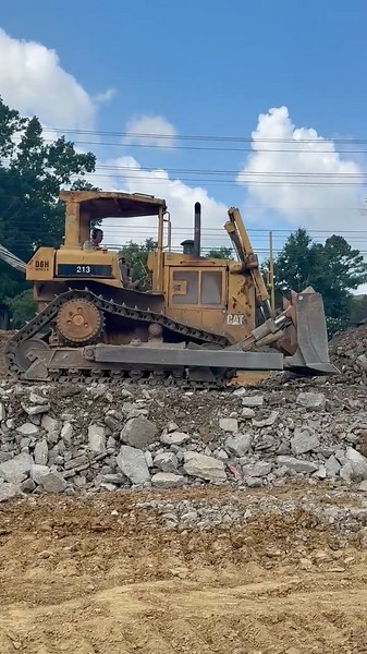 Built to last. Trusted to perform. This 1988 Cat D6H Dozer has seen decades of dirt, grit, and progress, and it’s still out there pushing strong. It’s a true testament to Cat durability and the operators who keep these classics running! | Thompson Machinery