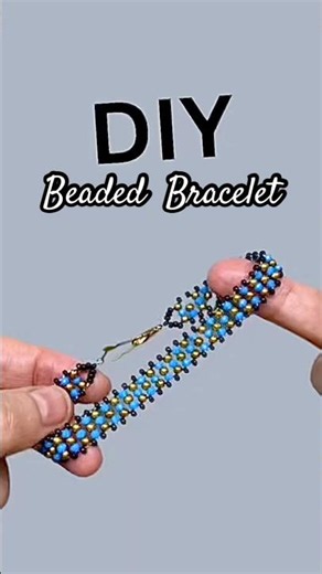 DIY bracelet. Simple and easy beading pattern for beginners #beadedjewelry #beadedjewellery #jewelry