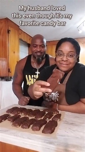 Homemade Snickers Candy Bar 🍫 #homemade #candlelover #candybar #recipe #howto #tutorial #recipes #fypviralシ #fypviral #fypシ゚viral #viralreelsfbpage #homestead #chocolate choc | Black's Tropical Homestead