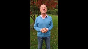 Im Video beantworte ich die Frage, was ich in meinem neuen Buch mit "smart statt hart" arbeiten meine. 👉 Mehr dazu in #Future4U ! | Dr. Ruediger Dahlke