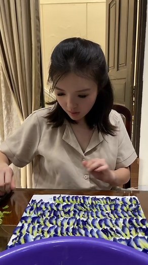 Flower Petal Arrangement Techniques at Home