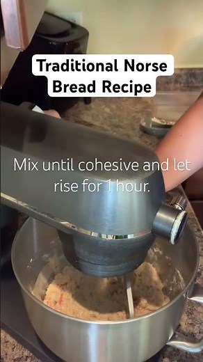 How to Make Traditional Norwegian Bread (Grovbrød Recipe) - Cozy, Warm & Hearty