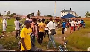 Hearts of Oak Fans Hooting At Their Players After Their Early Exit From MTN FA Cup | Hello 101.5 Fm