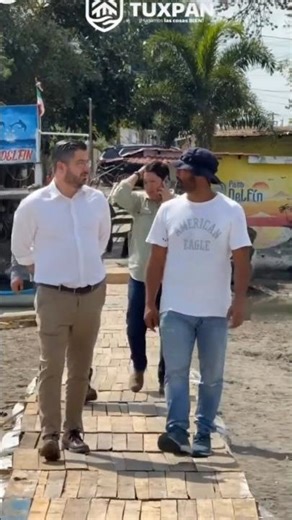 Alcalde de #tuxpan visitó y revisó el nuevo muelle del paso Delfin #tuxpanveracruz