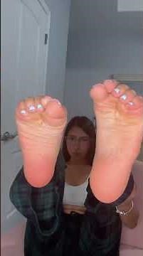 cute feet soles toes