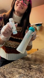 ✨Moroccanoil Color Calypso Demi-Permanent Gloss Mixing Ratio: Mix the color with Moroccanoil Activator in a 1:1 ratio Tools: You can use either a bottle or a non-metallic bowl and brush for application. •tBottle Method: This is a quicker, more convenient option, especially for full-head applications or root touch-ups. •tBowl Method: Ideal for precision work and more controlled application Mixing the Color: •t‼️Do Not Shake: Avoid shaking the bottle or bowl to mix, as this introduces air into the