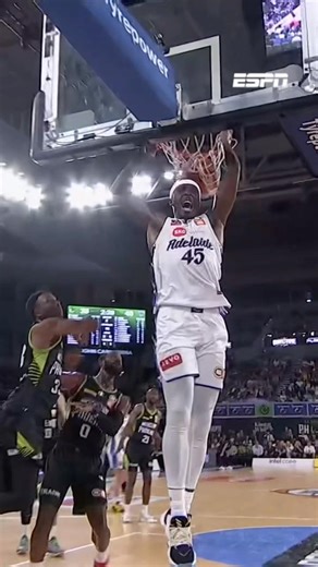 ZYLAN DOWN THE LANE ⚡️ #nbl #nba #finals #bball #hoop