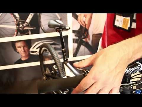 How the Specialized Command Post BlackLite Works