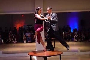 Éxitos para todos en 2019. La meta para muchos este año, es aprender a bailar Milonga. Esta es la primera clase con John Miller & Jesica Cutler. | Tardes de Milonga