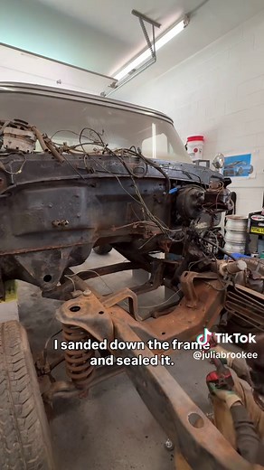 A little recap of the f100 restoration in 2025 since I took a month away from it. I’m super excited to get it finished in 2026!!