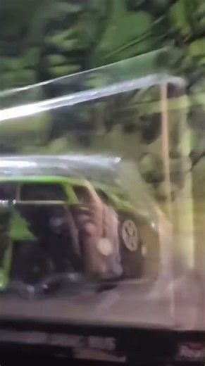 HW's premium Volkswagen drag bus, 69 dodge charger 500 & Johnny lightning 06 Hummer H1 music..