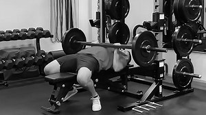Tip: A Better Way to Bench Press