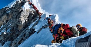 Kö på Mount Everest orsakar olyckor