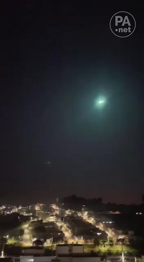 Moradores de Pouso Alegre registram meteoro que foi visto em outras partes de MG e SP Trata-se de um bólido, um meteoro muito brilhante que se arrastou pela atmosfera por cerca de seis segundos | Pouso Alegre .Net