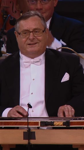 41K views · 418 reactions | André’s new album “Thank You, Johann Strauss!” arrives November 7, but you don’t have to wait — pre-order it today at andrerieu.com and listen to the single G’schichten aus dem Wienerwald right now on your favorite streaming service — Links in bio! | André Rieu | Facebook