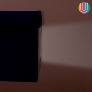 ¿Los videos se ven pequeños en la pantalla de tu celular? Con este proyector casero no tendrás ese problema | Simple