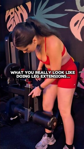 MOST PEOPLE DO LEG EXTENSIONS WRONG (HERE’S THE SAFE WAy)!👇🏾🧐