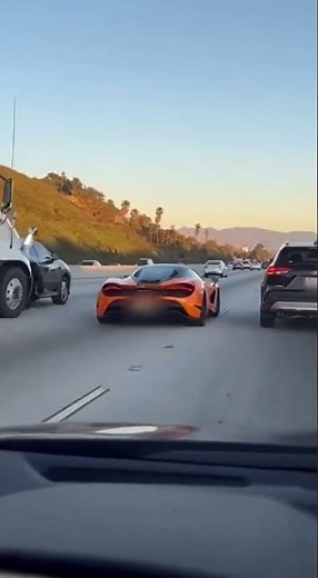 This McLaren used 99% of its luck on the 405 🏎️😳