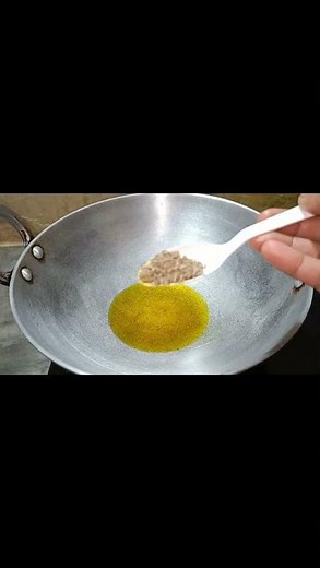 पोषक तत्वों से भरपूर बथुआ दाल रेसिपी|#bathuadalrecipe #Shorts #Youtubeshorts #Aghnyakitchen.