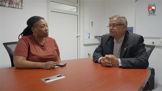 𝐌𝐚𝐧𝐚𝐠𝐢𝐧𝐠 𝐑𝐨𝐚𝐦𝐢𝐧𝐠 𝐀𝐧𝐢𝐦𝐚𝐥𝐬: 𝐏𝐫𝐨𝐭𝐞𝐜𝐭𝐢𝐧𝐠 𝐒𝐭𝐚𝐭𝐢𝐚 𝐄𝐧𝐯𝐢𝐫𝐨𝐧𝐦𝐞𝐧𝐭 𝐚𝐧𝐝 𝐅𝐨𝐨𝐝 𝐒𝐞𝐜𝐮𝐫𝐢𝐭𝐲 In this interview, Naitram Ramnanan, Regional Representative and IAS Coordinator for CABI Caribbean and Central America, shares valuable insights on Statia's ongoing efforts to address the challenge of roaming animals, particularly goats. Joining him is Sjahairah Fleming, Executive Assistant to Commissioner Rechelline Leerdam. The discussion explores how the S