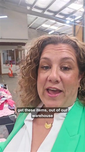 At the Our Village Melbourne warehouse, volunteers are packing books and essentials for Melbourne kids doing it tough. Your gift helps deliver comfort and joy where it’s needed most. ✨ Donate Now | Our Village